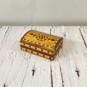 Vintage small wooden jewelry box, Wooden Keepsake Box, Small Treasure Chest, Woo